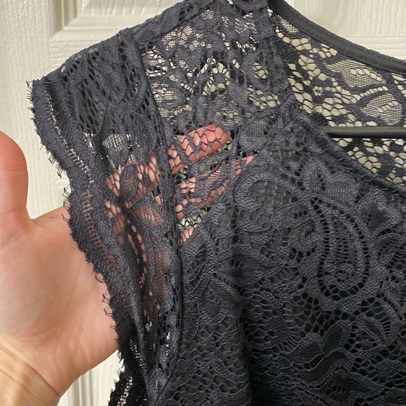 •NWT• Dressystar Lace Maxi Dress - Picture 5 of 15